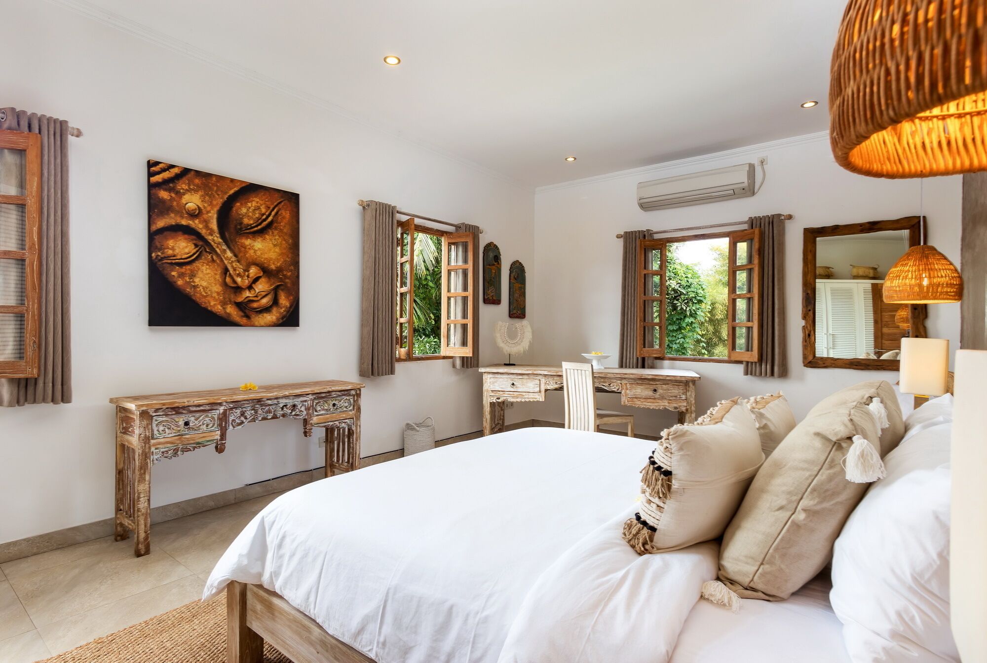 Breathtaking 5 Bedroom Villa, Canggu