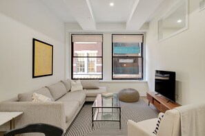 TV, offices - Sosuite | 2BR Apt w W/D, Gym, Lounge (Philadelphia)