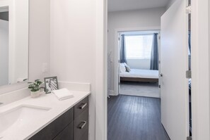 1 Schlafzimmer, Schreibtisch, Bügeleisen/Bügelbrett, WLAN