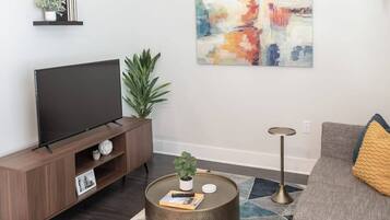 TV, fireplace, offices