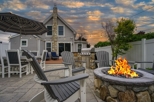 Downtown Luxury Villa on the Plymouth Waterfront