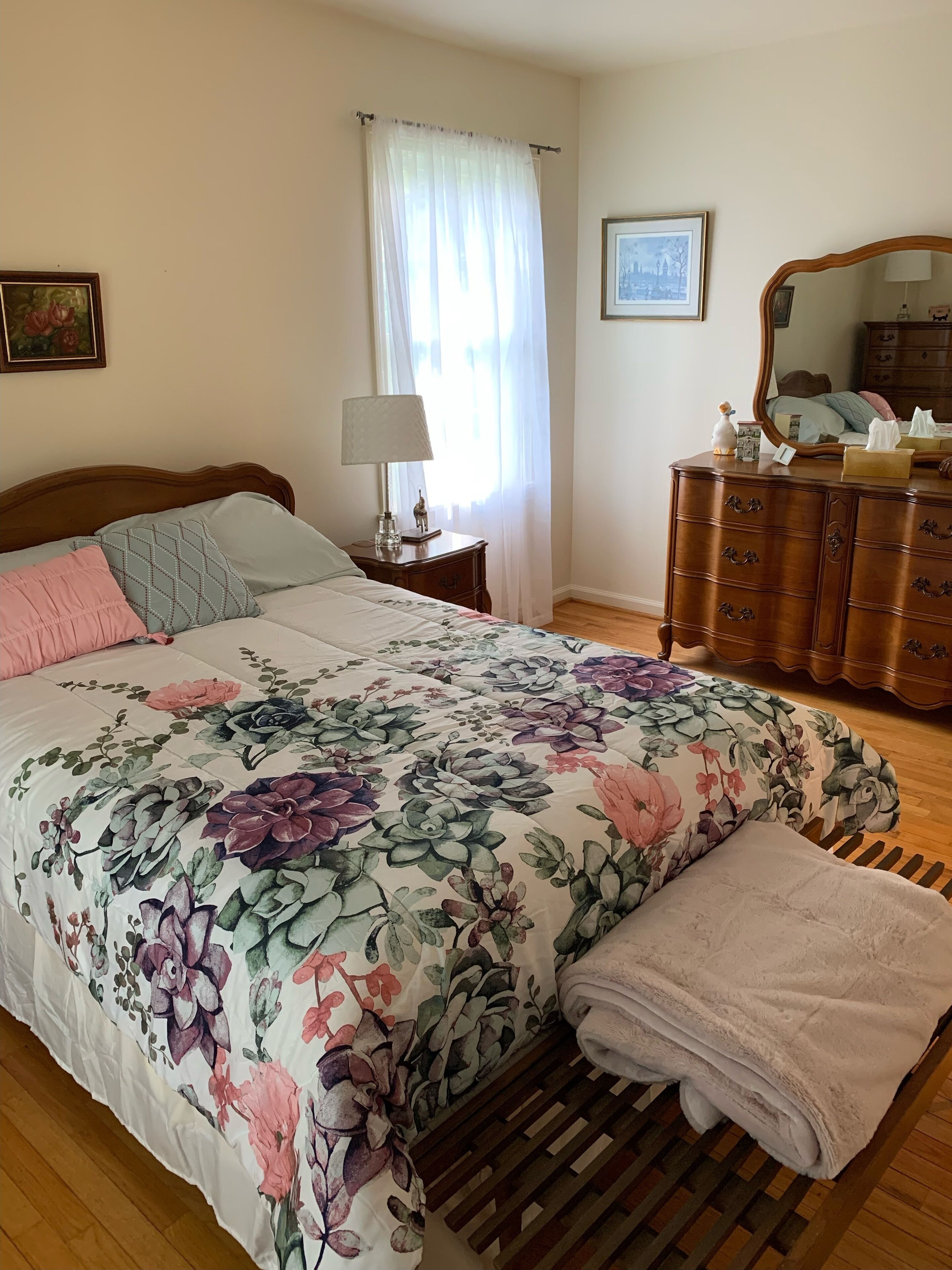  Tranquil Retreat in Serene Wooded Neighborhood of Pittsford, NY.