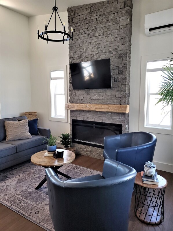 Living area - Copper Shore - McConnell (Cambridge-Narrows)