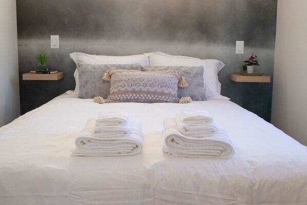 3 bedrooms, WiFi, bed sheets