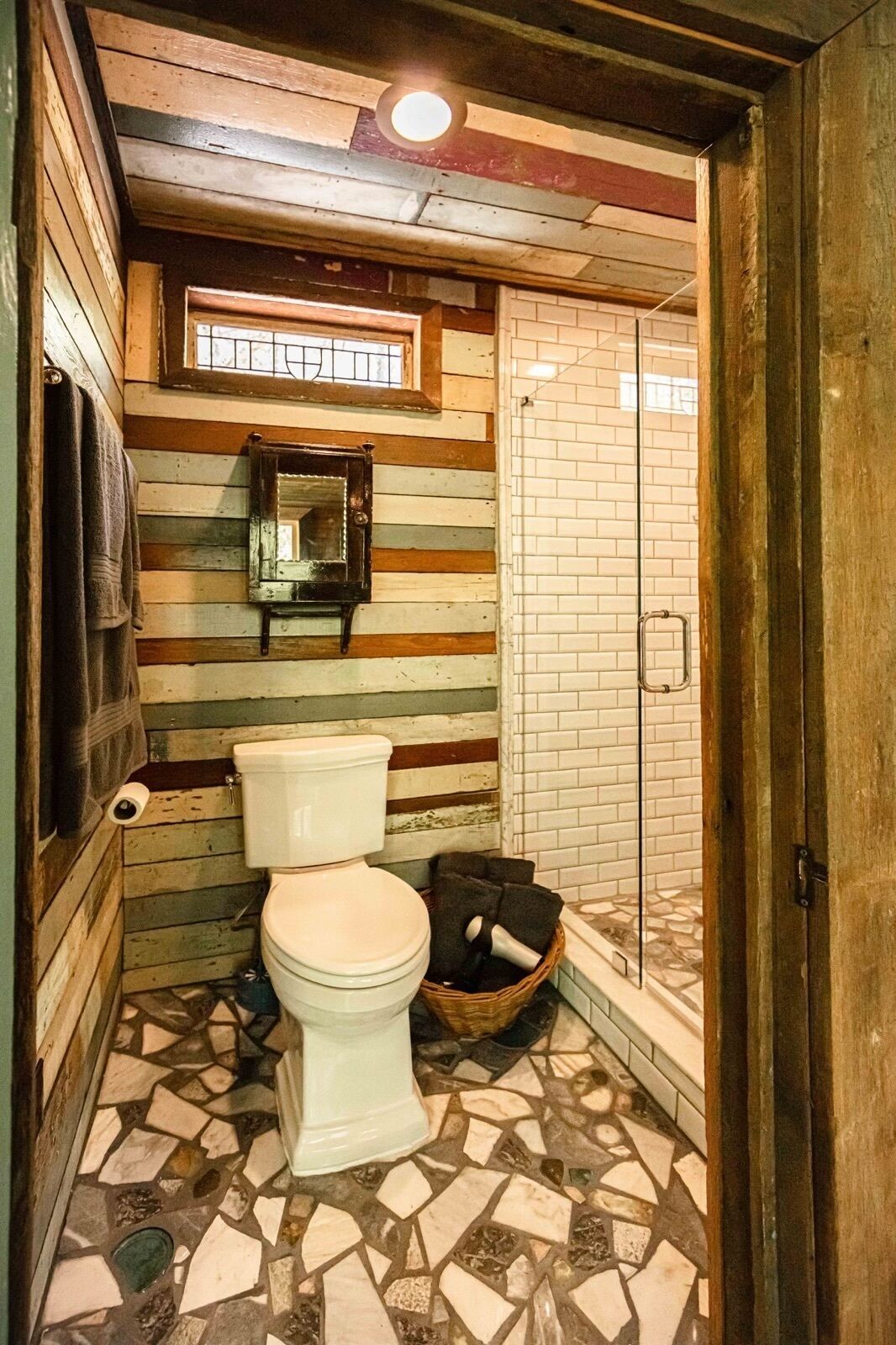 Fairytale Cabin on Lake Wedowee