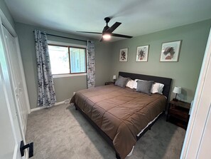 3 chambres, fer et planche à repasser, accès au Wi-Fi (inclus)