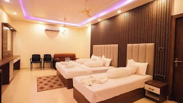 Kamar Triple Premium | Kedap suara dan Wi-Fi gratis