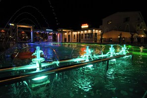 Udendørs pool