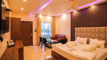 Quarto casal premium | Quartos à prova de som, Wi-Fi de cortesia