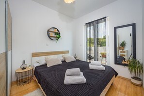 2 bedrooms, WiFi, bed sheets - Studio Apartment Marly (Pula)
