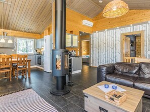 TV, fireplace, DVD player - Vacation home Hapero by Interhome (Ristiina)