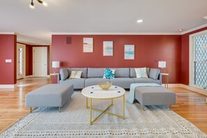 TV, fireplace - 1 Mi to Beach: East Sandwich Getaway w/ Gazebo! (East Sandwich)