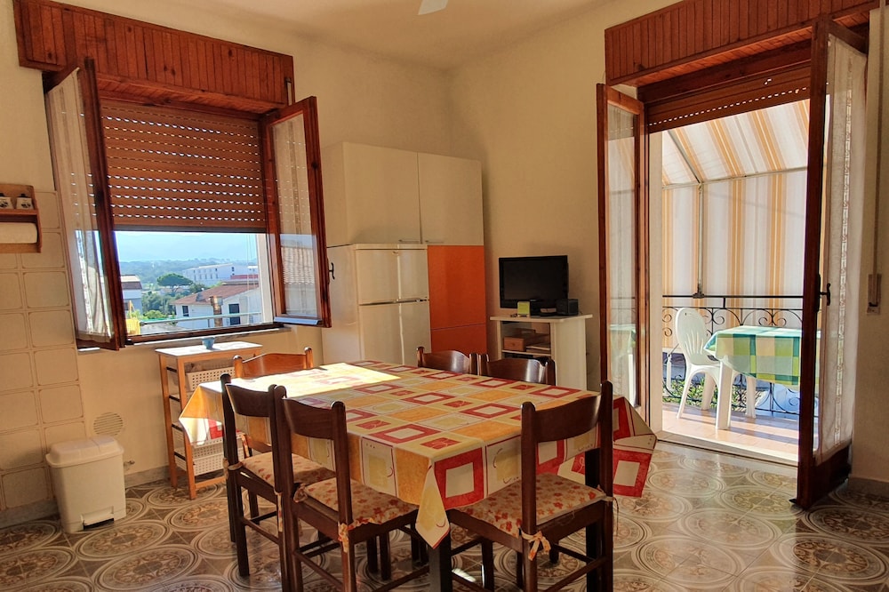 Apartment for rent in Scalea