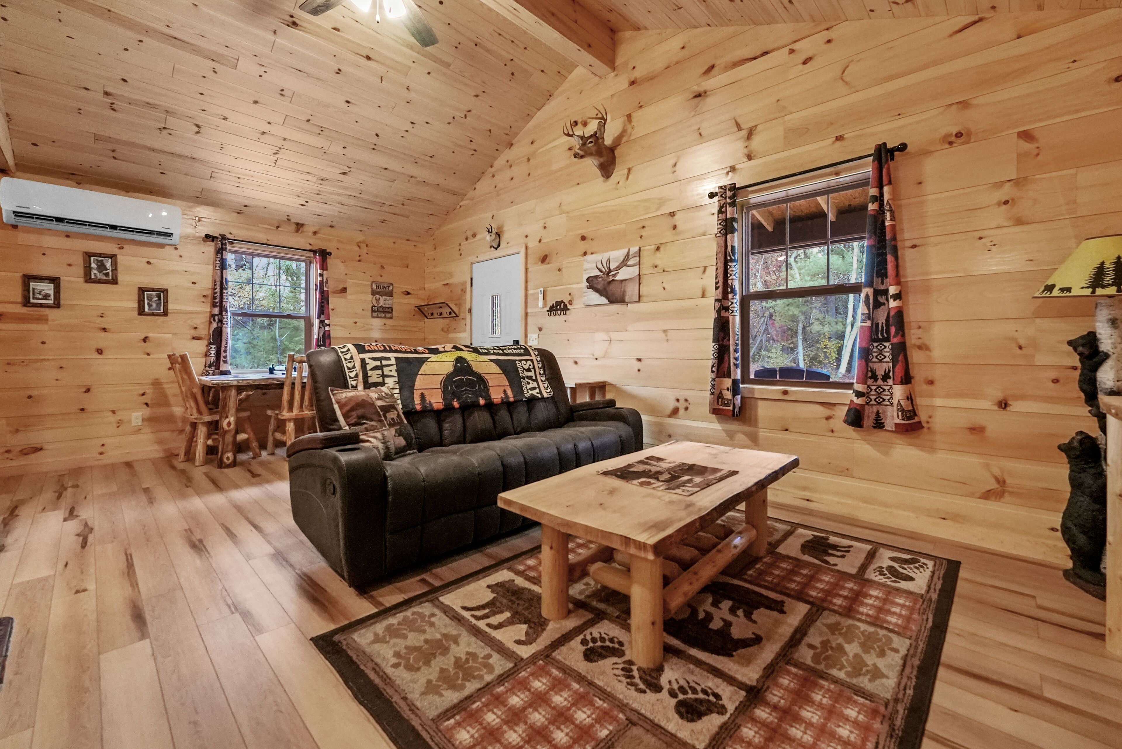 Cabin # 3 at Northern Comfort w/opt side by side rentals