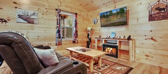 Cabin # 3 at Northern Comfort w/opt side by side rentals