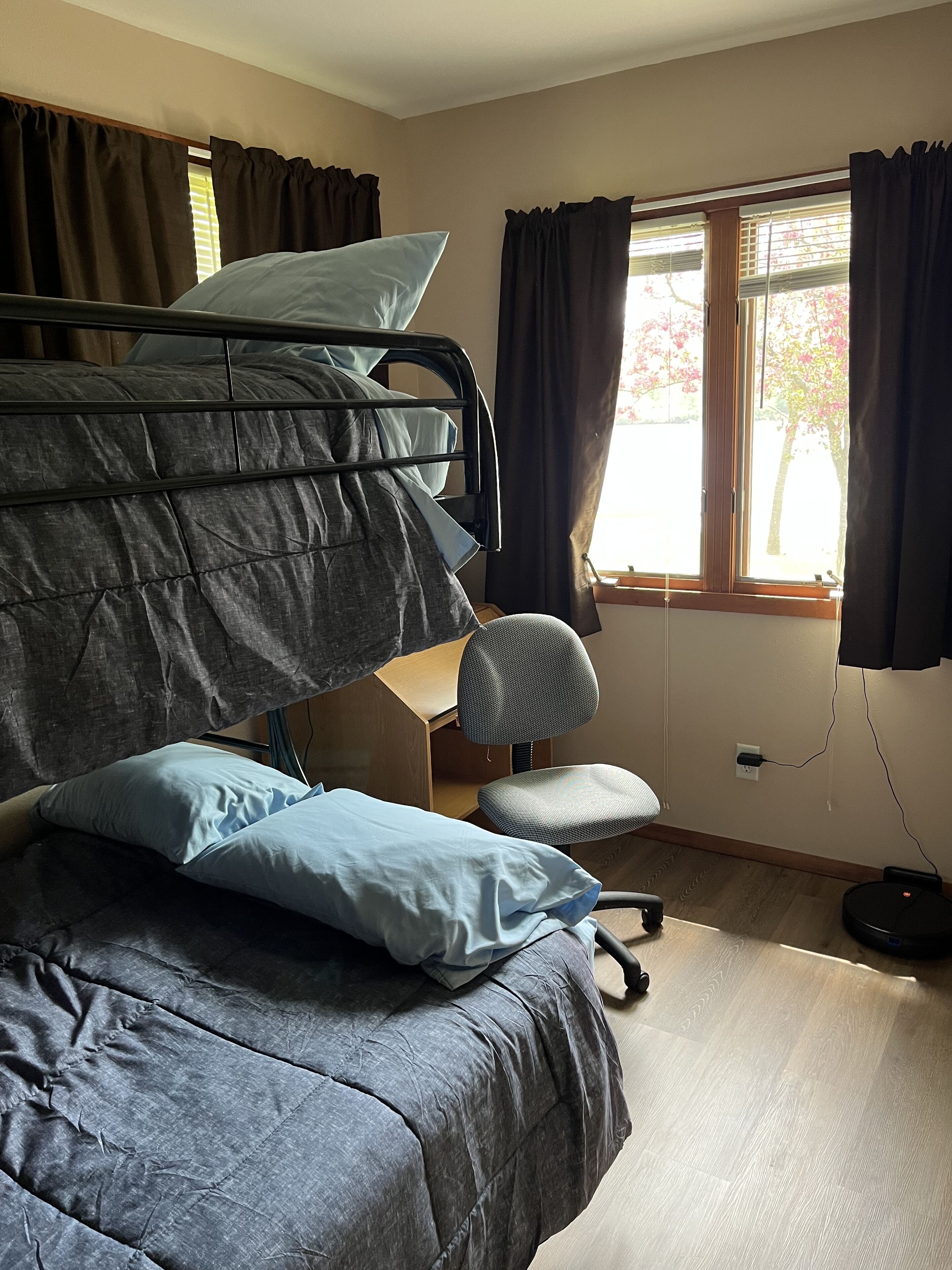 Family fun or private hide away on old Abe Lake!