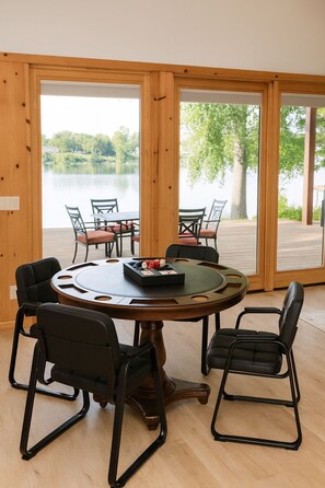 Dining - NEWLY REMODELED HOME ON CEDAR LAKE WITH 8-PERSON HOT TUB & PRIVATE BEACH AREA (Nashua)