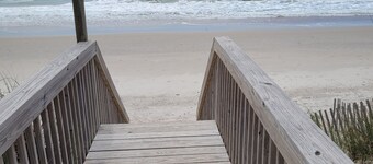 Exclusive Oceanside w/Pool, Elevator, 6 BR, Family Friendly, Steps from Beach