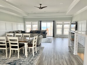 Dining - Exclusive Oceanside w/Pool, Elevator, 6 BR, Family Friendly, Steps from Beach (North Topsail Beach)