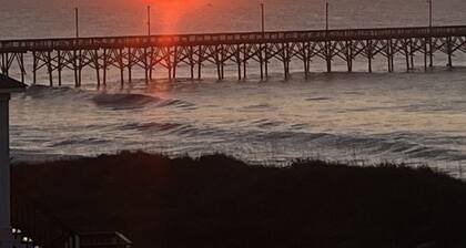 Exclusive Oceanside w/Pool, Elevator, 6 BR, Family Friendly, Steps from Beach