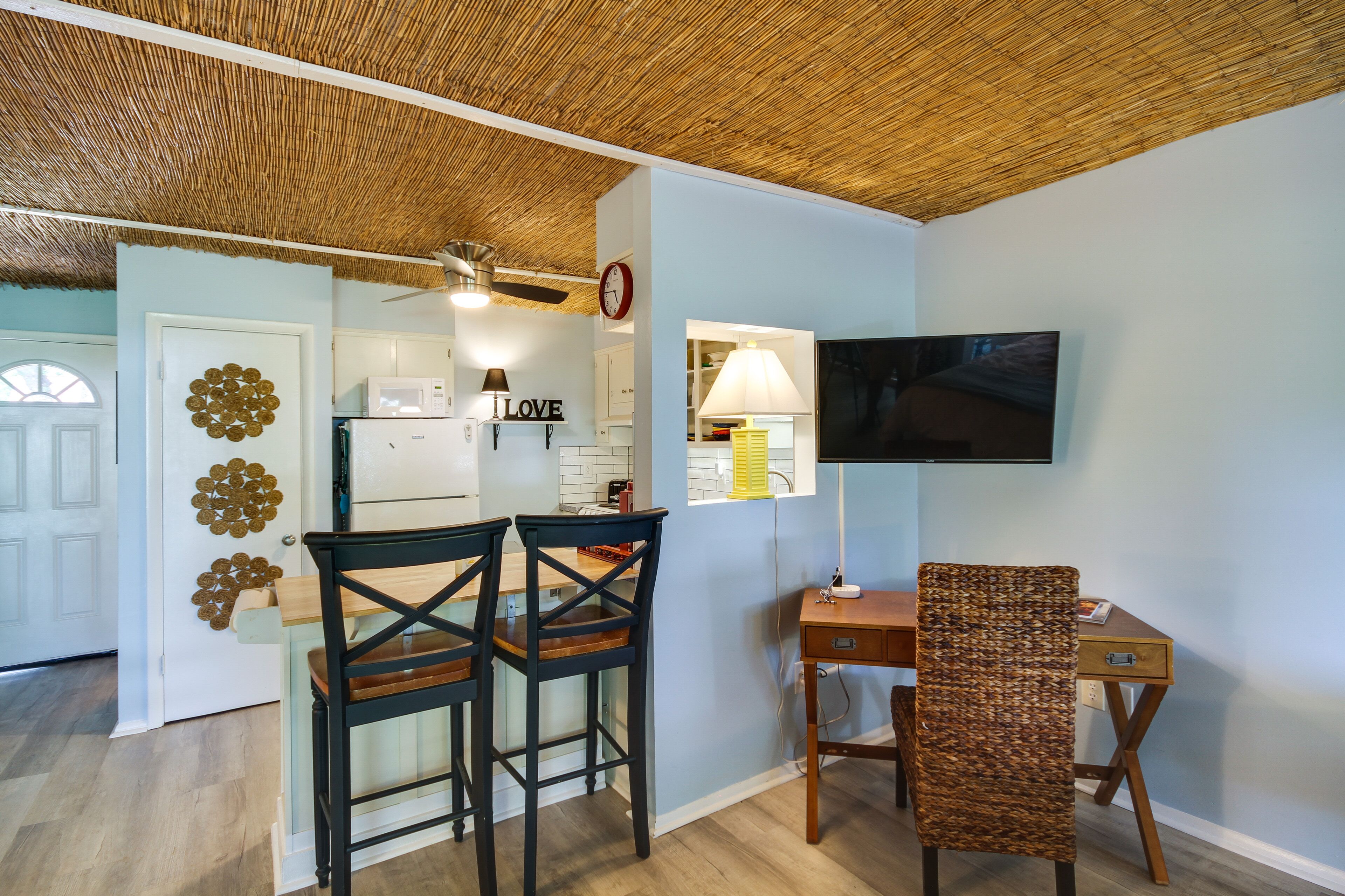 Pet-Friendly Diamondhead Studio w/ Shared Pool!