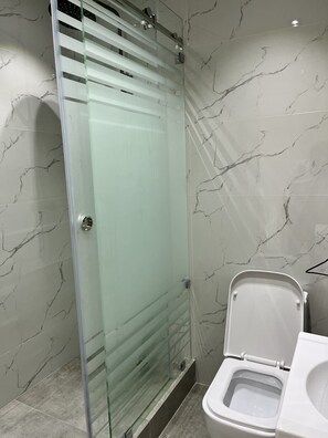Hair dryer, towels, soap, shampoo - Lovely new apartment at the center square of the city ! (Samarqand)