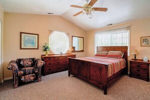 4 chambres, fer et planche à repasser, Wi-Fi, draps fournis