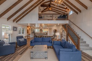 スマートテレビ、暖炉