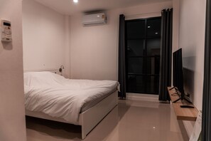 3 chambres, bureau, accès au Wi-Fi (inclus), literie fournie