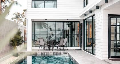 3-Bedroom Pool Villa Near the Beach