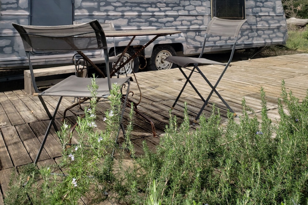 Seul Dans la Nature Sans Voisin, Caravane Tout Confort