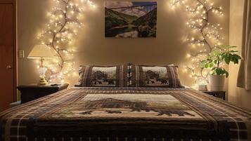 3 bedrooms, desk, iron/ironing board, free WiFi