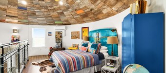 HGTV-Famous Silo Stay + Llamas Near Waco