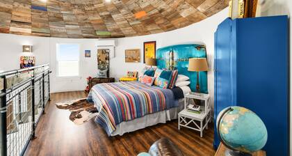 HGTV-Famous Silo Stay + Llamas Near Waco