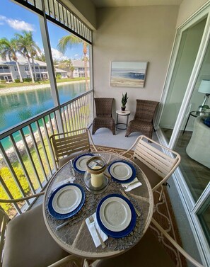 Dining - Beautiful Naples Villa in Lely Resort. Great Place for Beaches Golf & Relaxing! (Naples)