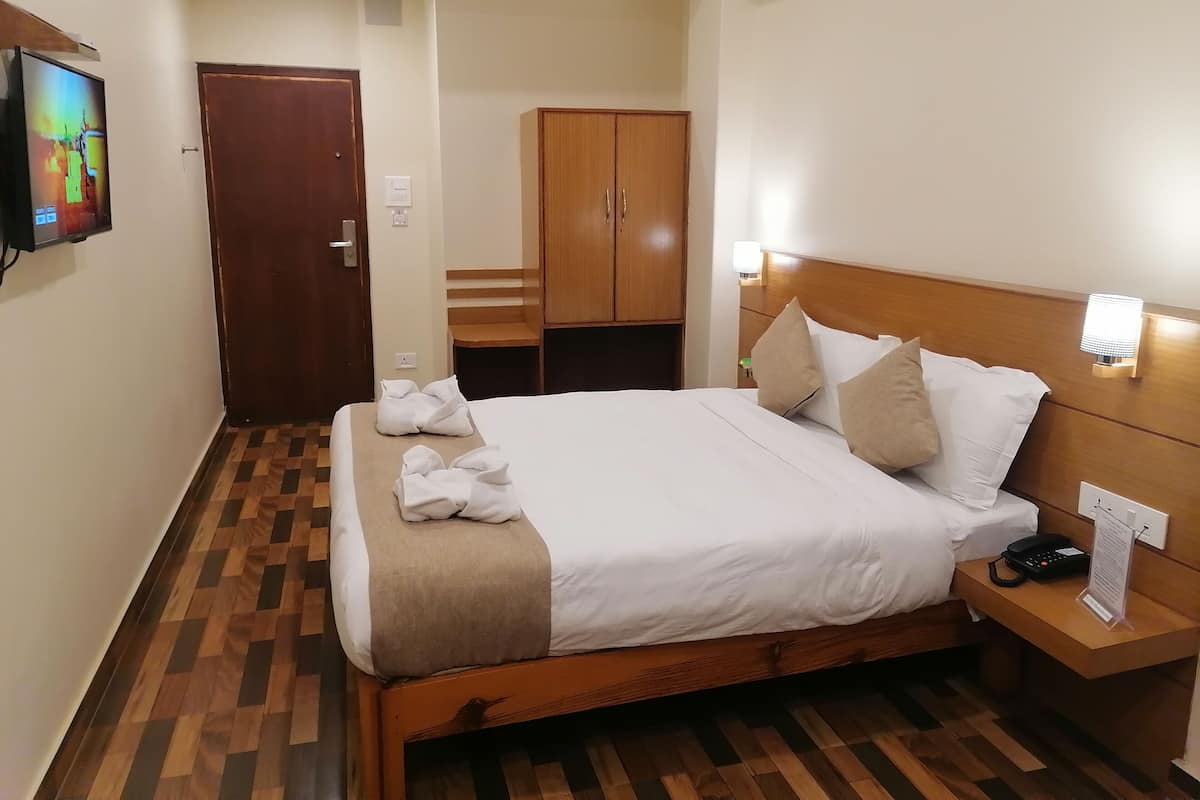 Quarto luxo | 1 quarto, quartos à prova de som, ferros/tábuas de passar roupa