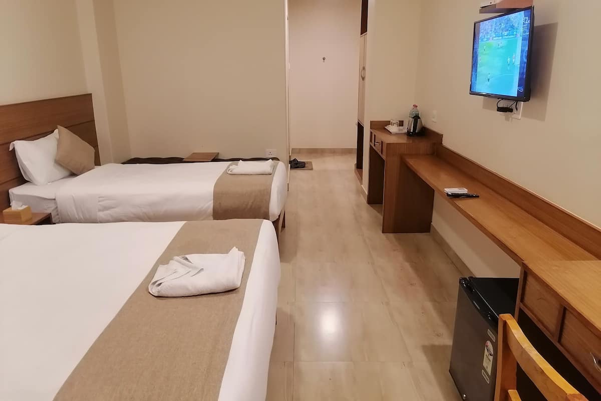 Quarto casal ou duplo luxo | 1 quarto, quartos à prova de som, ferros/tábuas de passar roupa