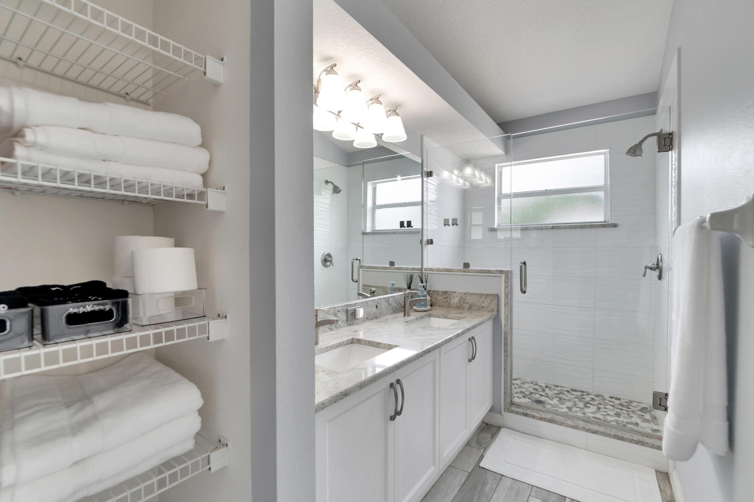 Remodeled Home! Clean 3 Bed / 2.5, Master Suite