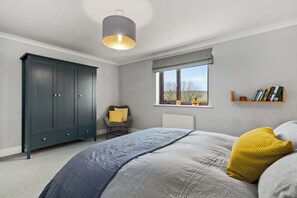 3 bedrooms, iron/ironing board, travel cot, free WiFi