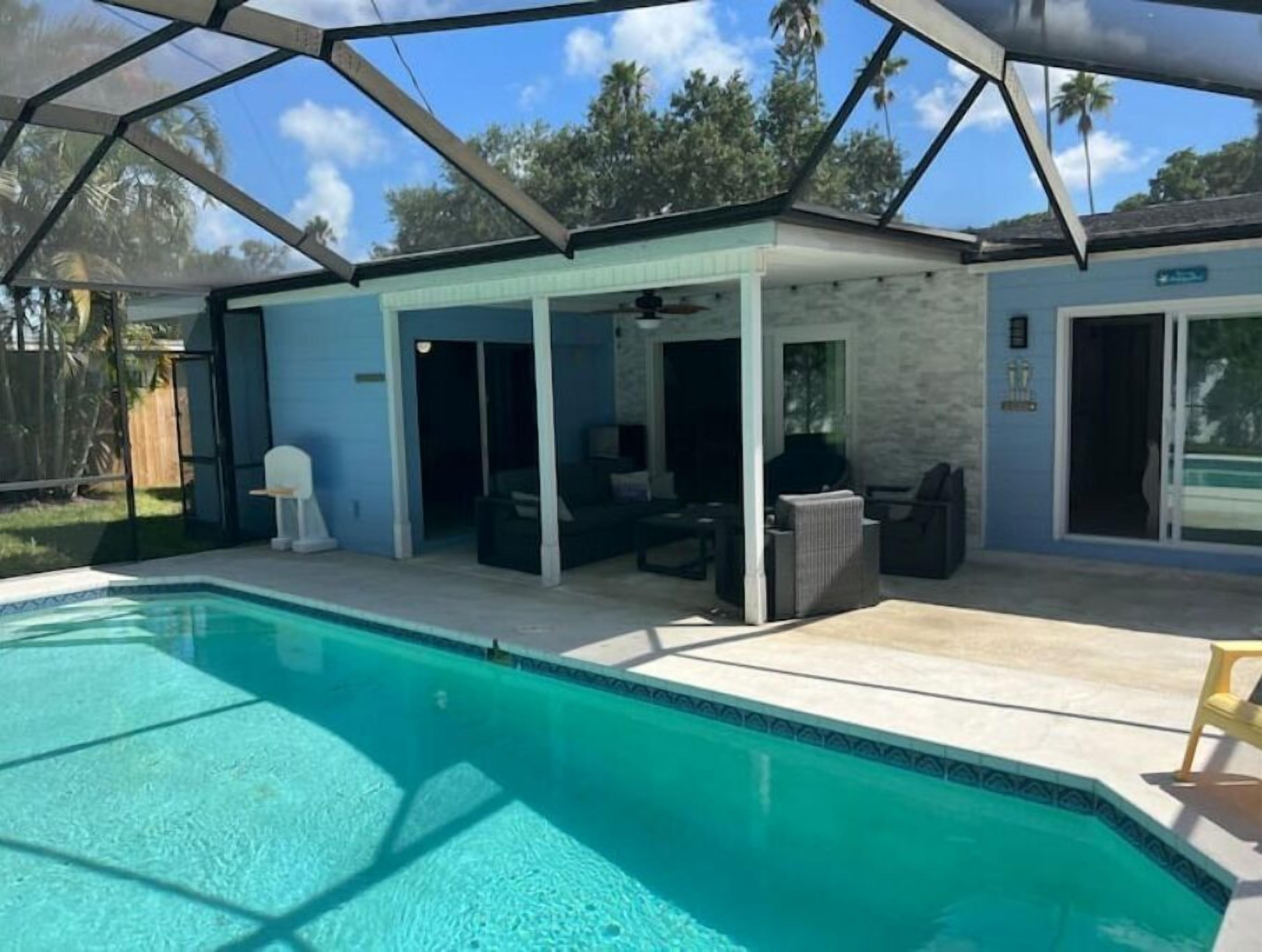 3/2 home w/ pool near downtown St.Pete & The Pier