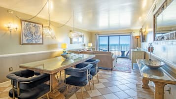 Deluxe Condo | Private kitchen | Full-sized fridge, microwave, oven, stovetop