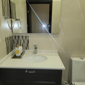 Hair dryer, towels, soap, toilet paper - Opulence Retreat (Ocho Rios)