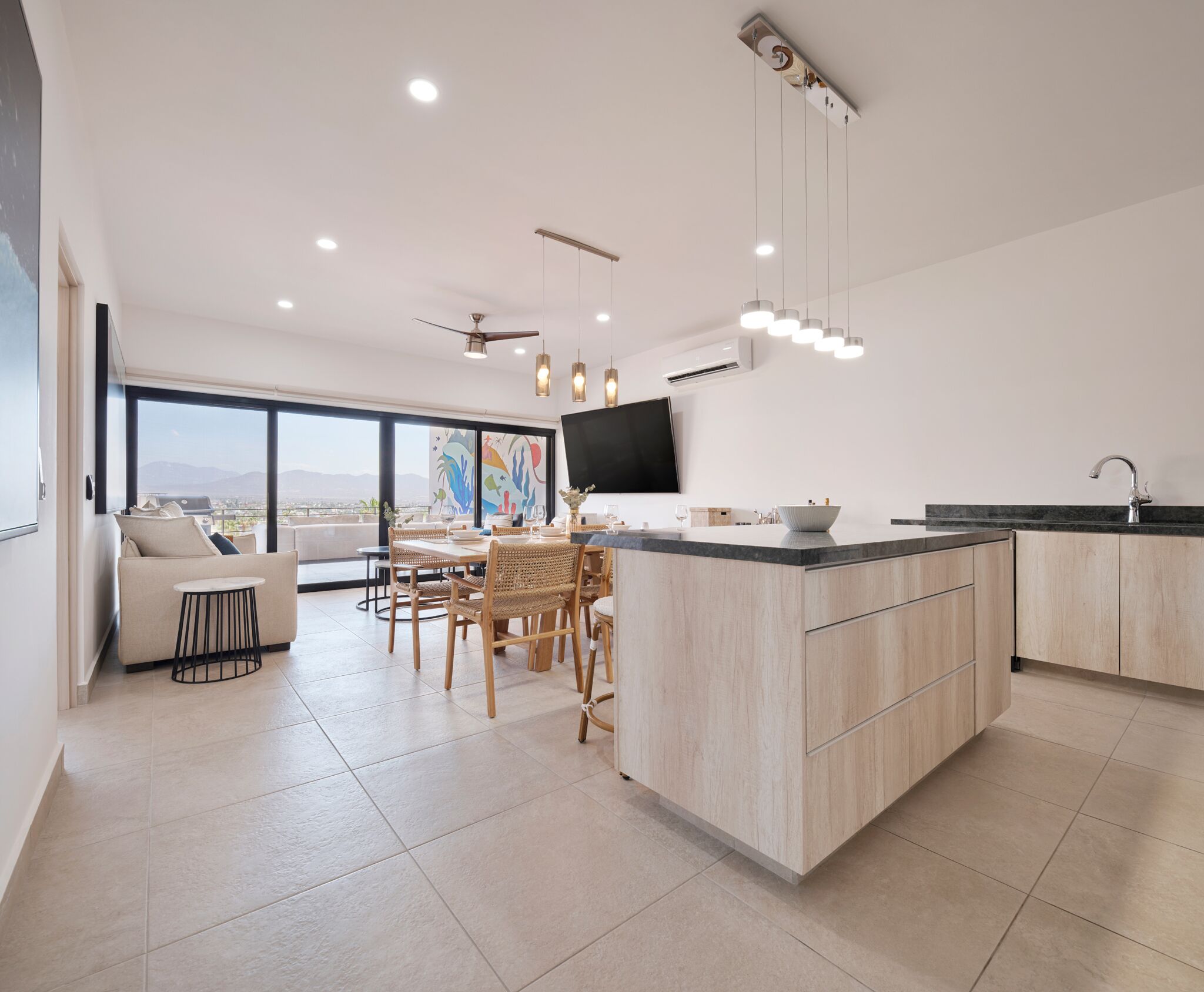 #Stunning#New Walk to Downtown & Marina