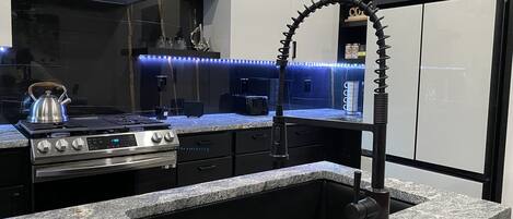Microwave, oven, stovetop, dishwasher