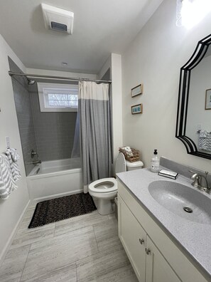 Shower, hair dryer, towels, soap - Secluded-3 bedroom spacious house in coastal Rhode Island (Little Compton)