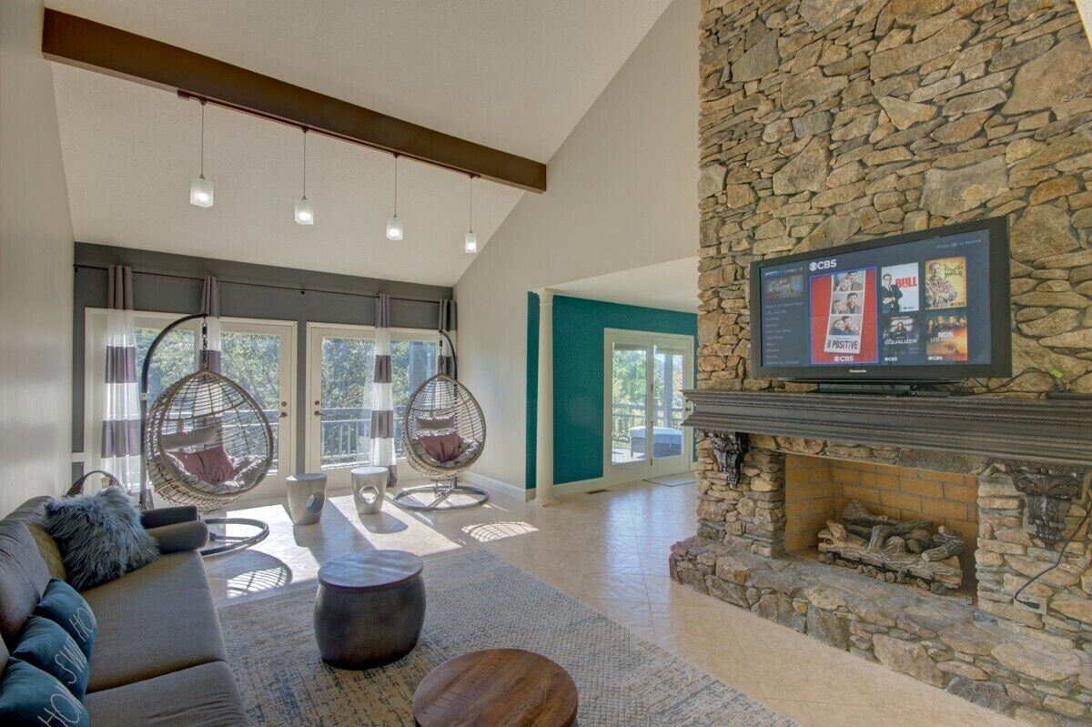 Winding Ridge near Asheville