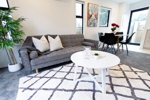 Smart TV, offices