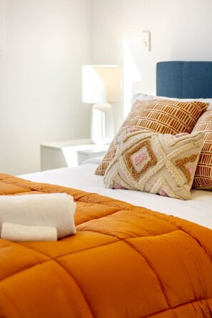 2 habitaciones, tabla de planchar con plancha y wifi gratis 