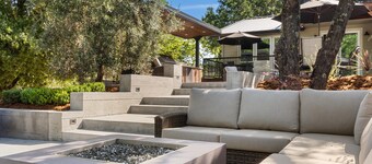 Healdsburg Modern home, 3BR/3.5BA pool, hot tub, outdoor kitchen, WiFi