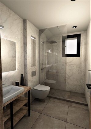 Dusche, kostenlose Toilettenartikel, Haartrockner, Handtücher